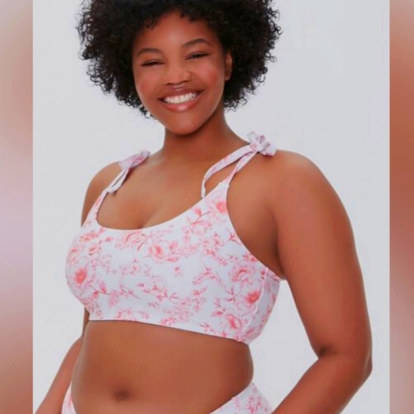 Forever21 plus size bikini top - Picture 3 of 15